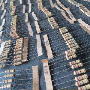 Karbon motstand 300 stk