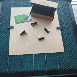 Honeycomb Laserplattform 500 x 500 mm med ekstra magneter