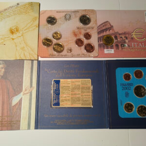 2 italieske myntsett og myntbrev