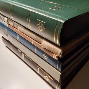 7 store pakker italienske frimerker